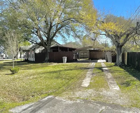 5220 E Parkway Drive Beaumont TX 77705