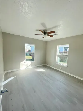5220 E Parkway Drive Beaumont TX 77705
