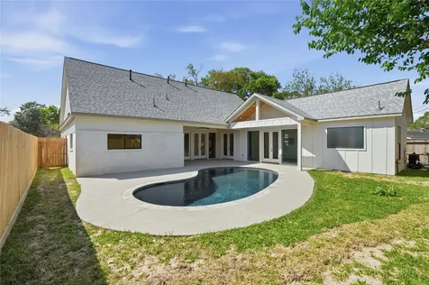 1918 Spillers Lane Houston TX 77043