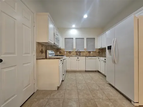 35 S Avonlea Circle The Woodlands TX 77382