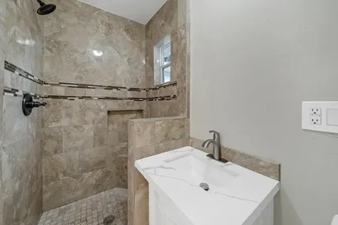 7647 Greendowns Street Houston TX 77087