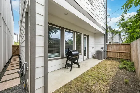 6723 Parker Oaks Lane Houston TX 77076