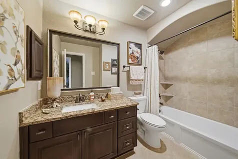 2513 Royal Field Lane Friendswood TX 77546
