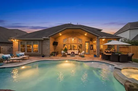 2513 Royal Field Lane Friendswood TX 77546