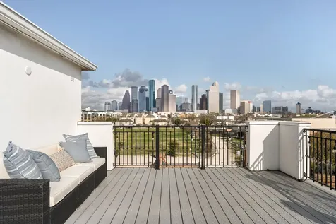 306 W Saulnier Street Houston TX 77019
