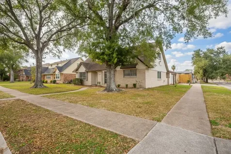 2007 S Rayburn Court Pasadena TX 77502