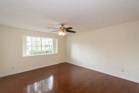 2007 S Rayburn Court Pasadena TX 77502
