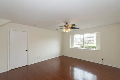 2007 S Rayburn Court Pasadena TX 77502