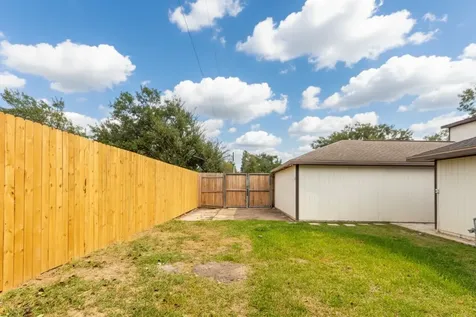 2007 S Rayburn Court Pasadena TX 77502