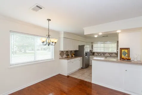 2007 S Rayburn Court Pasadena TX 77502