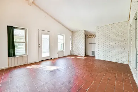 312 S 15th Street La Porte TX 77571