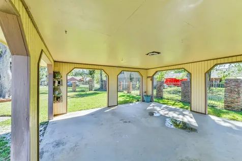 312 S 15th Street La Porte TX 77571