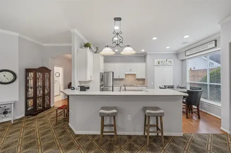 326 Creekwood W Montgomery TX 77356