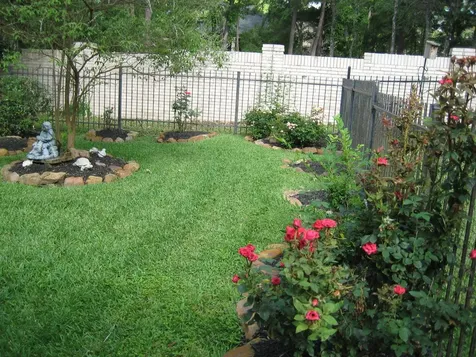 326 Creekwood W Montgomery TX 77356
