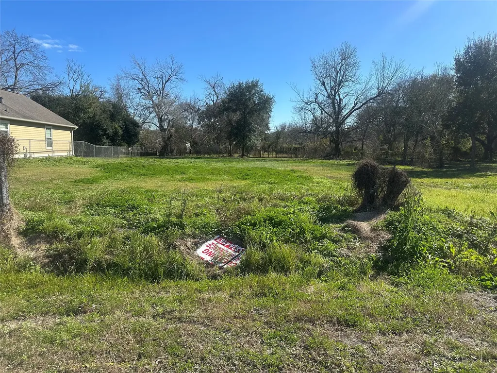5401 Evelyn Street Texas City TX 77591