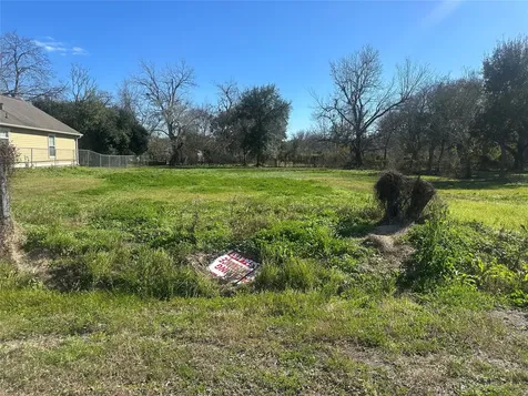 5401 Evelyn Street Texas City TX 77591