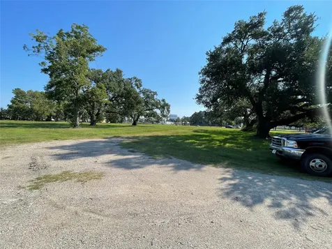 Tbd Alexander Drive Baytown TX 77520