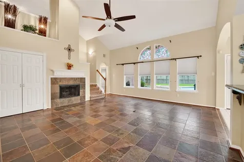 2203 Lakewind Lane League City TX 77573
