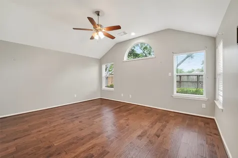 2203 Lakewind Lane League City TX 77573
