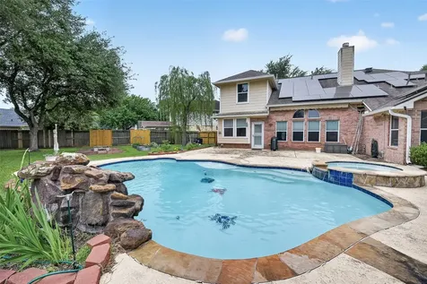 2203 Lakewind Lane League City TX 77573