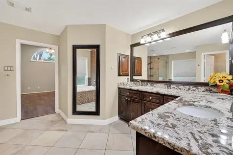2203 Lakewind Lane League City TX 77573