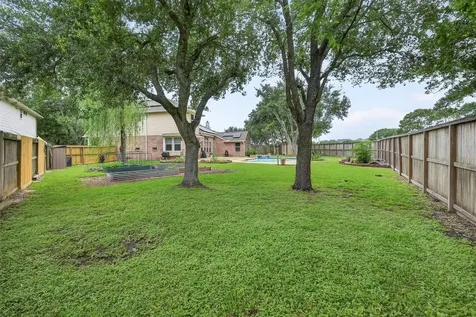 2203 Lakewind Lane League City TX 77573