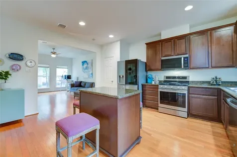 2206 Naomi Street 13 Houston TX 77054