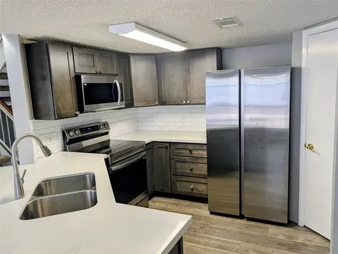 58 Evanston Street 1 Houston TX 77015