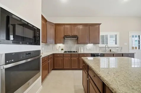 3615 E Cape Road Dickinson TX 77539