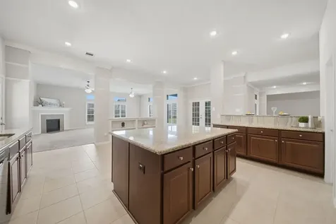 3615 E Cape Road Dickinson TX 77539