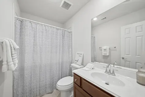 3615 E Cape Road Dickinson TX 77539