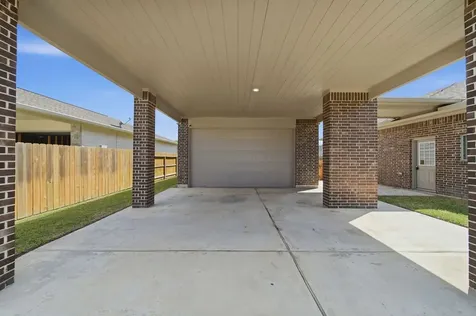 3615 E Cape Road Dickinson TX 77539