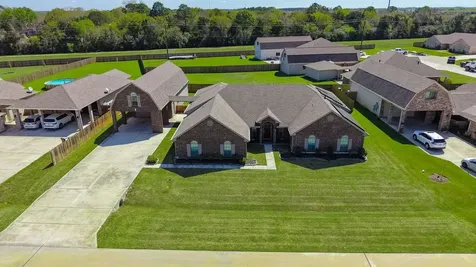 3615 E Cape Road Dickinson TX 77539