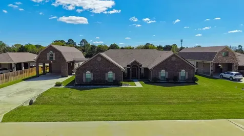 3615 E Cape Road Dickinson TX 77539