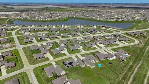 3615 E Cape Road Dickinson TX 77539