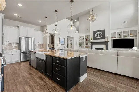 1707 Waterlilly River Lane League City TX 77573