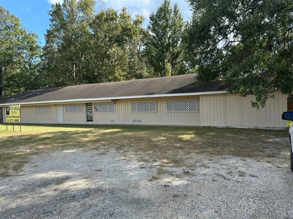 1065 Fm 2457 Livingston TX 77351