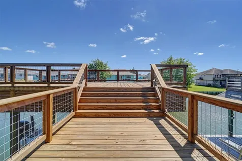 673 Warsaw Street Bayou Vista TX 77563