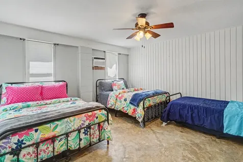 673 Warsaw Street Bayou Vista TX 77563