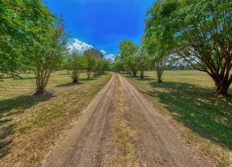 1630 County Road 219 Brookeland TX 75931