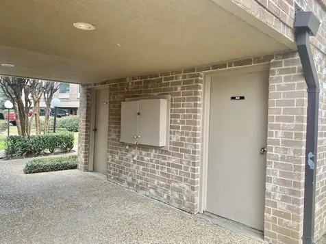 2211 S Braeswood Boulevard 21g Houston TX 77030
