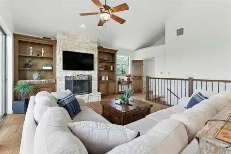 605 Riviera Drive Canyon Lake TX 78133