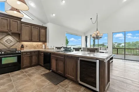 605 Riviera Drive Canyon Lake TX 78133