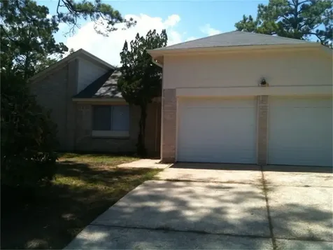 12511 Riverbend Mont Belvieu TX 77523