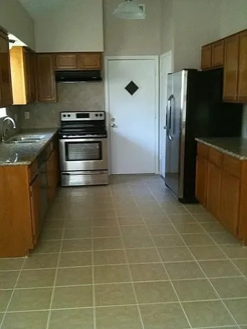 12511 Riverbend Mont Belvieu TX 77523
