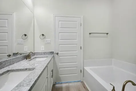 4405 W Bayou Maison Circle Dickinson TX 77539