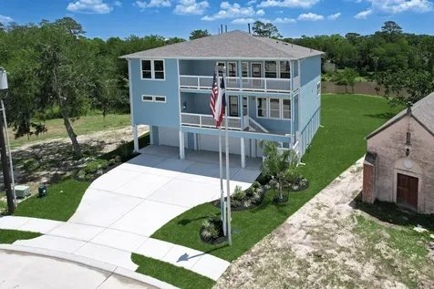 3921 Peacock Isle Drive Dickinson TX 77539