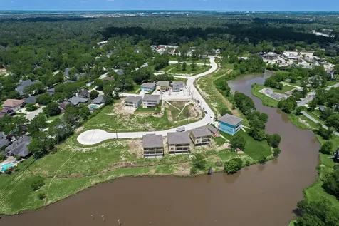 3921 Peacock Isle Drive Dickinson TX 77539