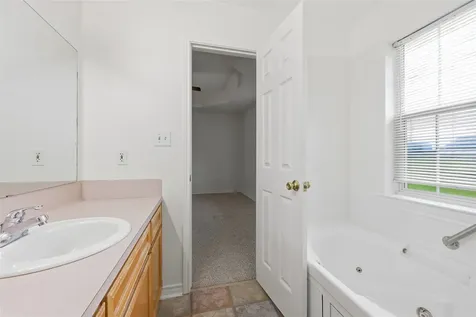 8565 Sunflower Lane Beaumont TX 77705