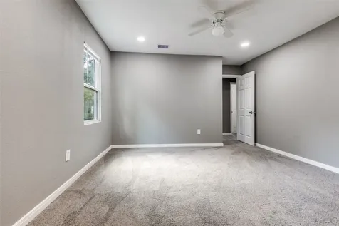 200 Pine Street Prairie View TX 77445